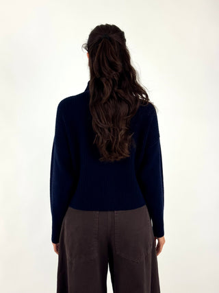 Maglia con collo alto - F03O0091