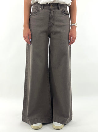 Pantalone a palazzo - G03V0030