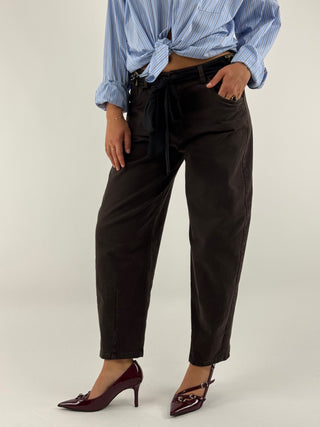 Pantalone con cintura - W25P086