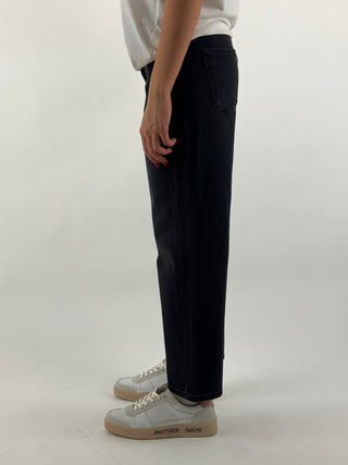Jeans lavaggio nero slavato  - F004-EBM94