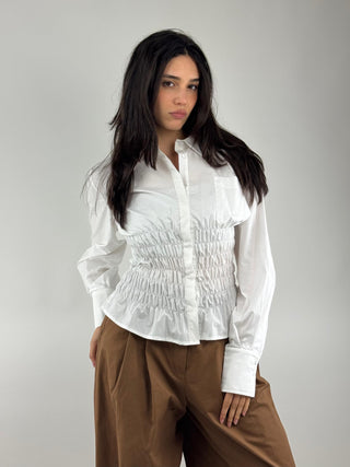 Camicia sfiancata con arricciatura - EU1099