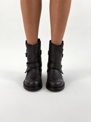 Stivaletto basso in pelle - 8443 C3