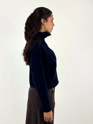 Maglia con collo alto - F03O0091