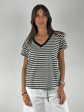 T-shirt righe scollo a V - D02E1260