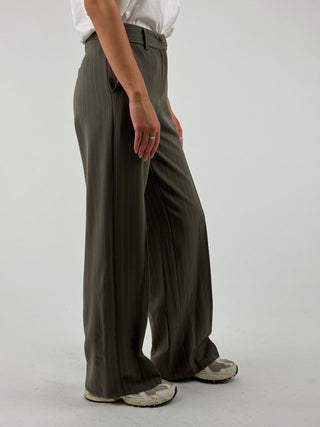 Pantalone gessato a gamba dritta - PN148513