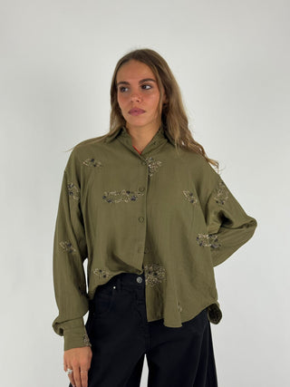 Camicia con ricami - W26C418