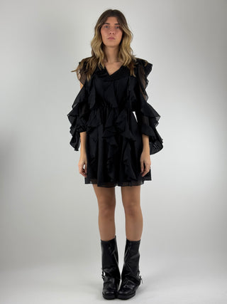 Abito cut out - S02E0003