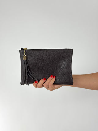 Pochette piccola in pelle con tracolla dorata - FW25-PD10811