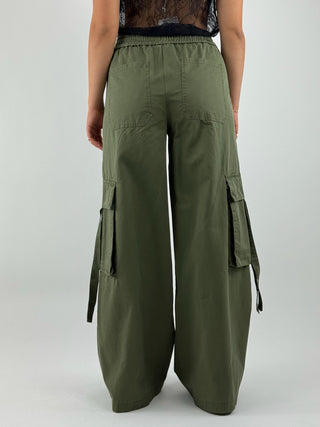 Pantalone con tasconi - HM788