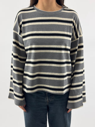 T-shirt over a righe manica a campana - 12491