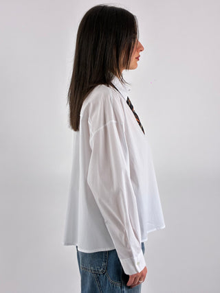 Camicia regular con cravatta - 26-520/A-MO